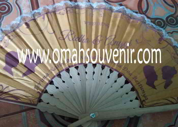 Souvenir Kipas Tanggung Renda